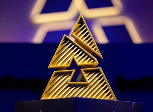 上海电竞赛事盛典揭幕 助力城市电竞生态发展